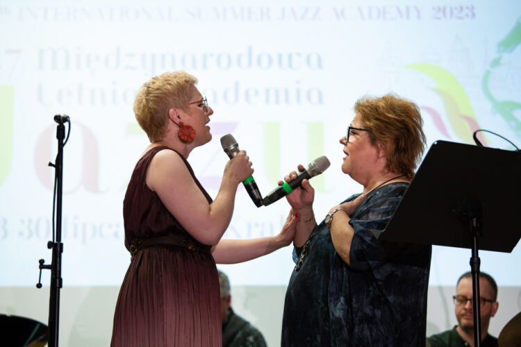 Lora Szafran and Agata Pisko at final concert of ISJA 2023